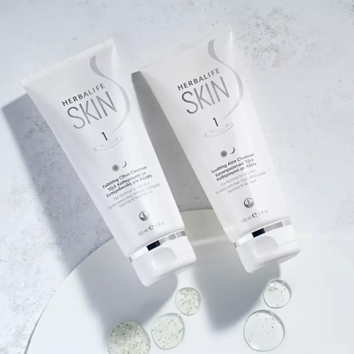 Wygładzający żel oczyszczający z cytrusami Herbalife SKIN