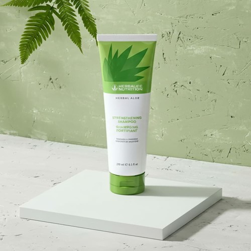 Aloesowy Szampon Wzmacniający - bg